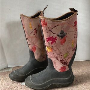 Muck Boots Autumn Leaf Print Waterproof Women’s Size 7